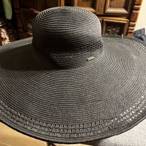 Nine West Black Wide Brim Sun Hat